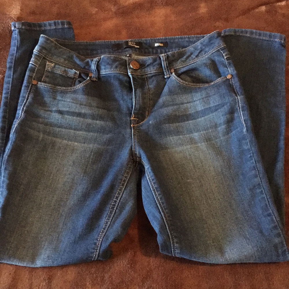 Good normal pair of jeans hardly worn!